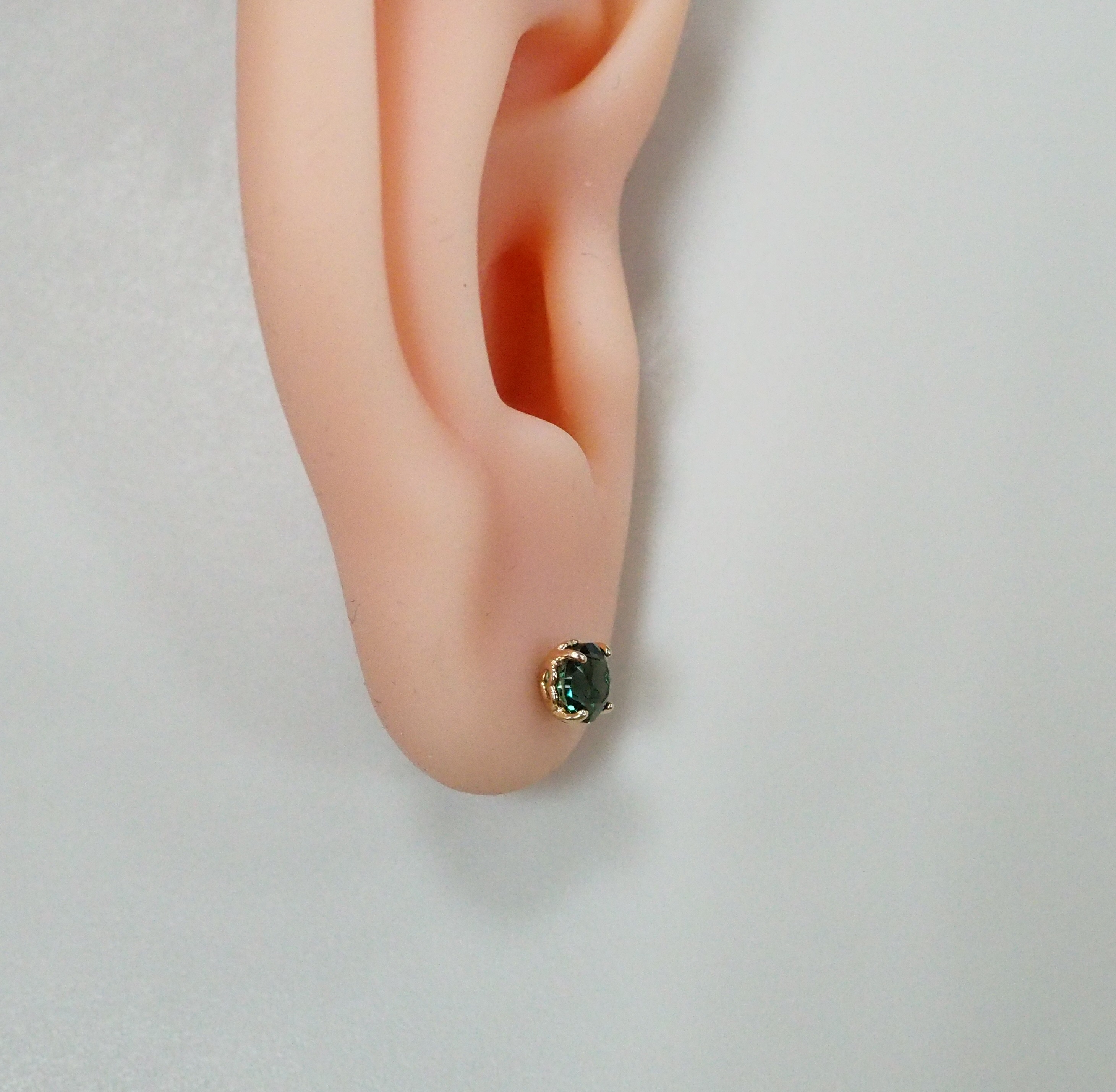 Серебряные серьги-пусеты с празиолитами